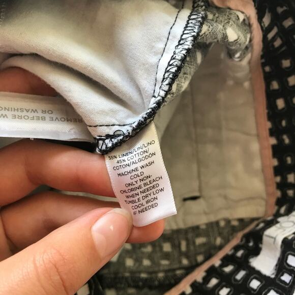 LOFT Patterned Chino Shorts - Picture 5 of 5